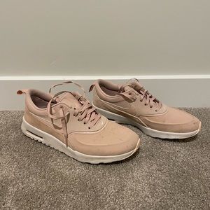 pink nike air max with glitter